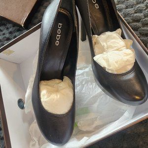 Bebe Ruthie black high heels size 9 retails for $139